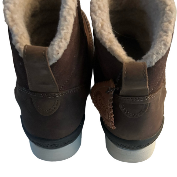 Manitobah Woman’s WP Pacific Insulated Fossil Brown Pull On Puffer Boots 7.5 9